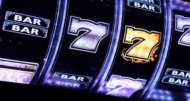 mansion Sweet Bonanza bet control panel showing spin cost, balance, and buy-bonus button with cost display